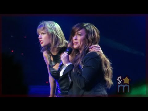 Taylor Swift &amp; Alanis Morissette - &quot;You Oughta Know&quot; Clip at Staples Center