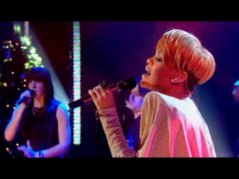 Rihanna singing Russian Roulette - Jonathan Ross - 18 Dec 09