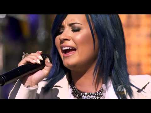 Demi Lovato - Let It Go - Live @ Disney Park Christmas Day Parade 2013