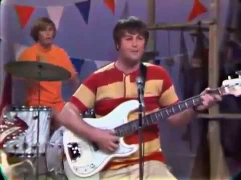 The Beach Boys- California Girls (1965)