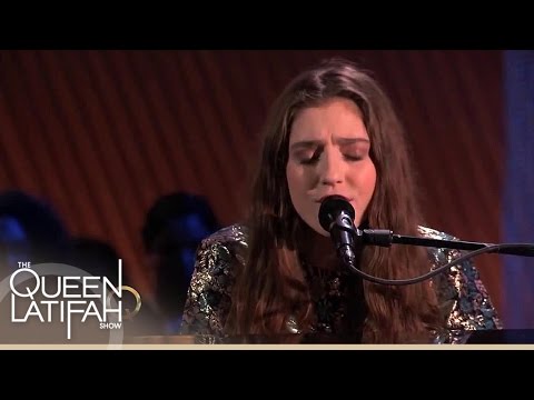 UK Sensation Birdy Performs &quot;Skinny Love&quot;