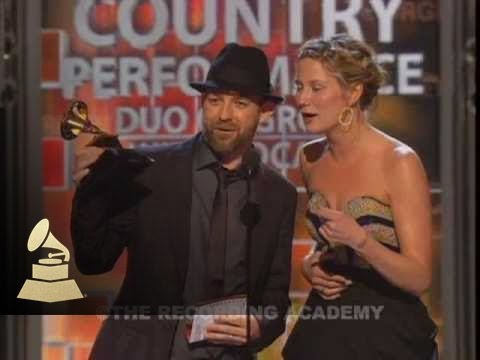 Sugarland accepting the GRAMMY for Best Country Performance at the 51st GRAMMYs | GRAMMYs