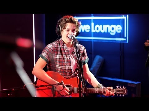 The Vamps - Why&#039;d You Only Call Me When You&#039;re High in the Online Lounge