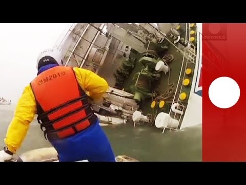 Dramatic rescue footage: Coastguards save people from sinking South Korea ferry