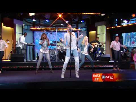 Ciara - Never Ever - 05.04.09 Good Morning America / Live Music Video 4.05.2009 HD