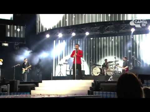 Robbie Williams - Let Me Entertain You - Summertime Ball 2013