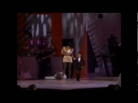 Whitney Houston live 1992 - I&#039;m Your Baby Tonight, My Name is Not Susan and Who Do You Love (HD)