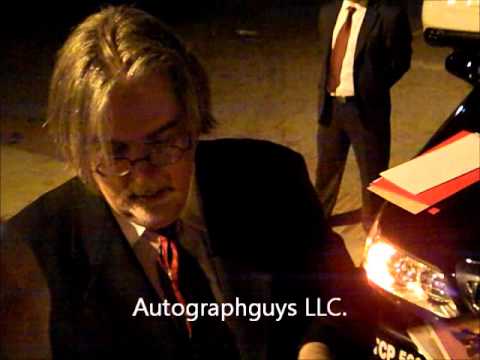 MATT GROENING OF THE SIMPSONS SIGNING AUTOGRAPHS AND DOING SKETCHES AFTER A EVENT IN LOS ANGELES, CA