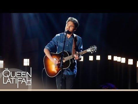 Passenger Performs &quot;Scare Away the Dark&quot; on The Queen Latifah Show