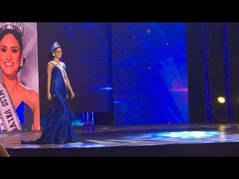 Miss Universe Pia Wurtzbach takes her victory walk at the Big Dome