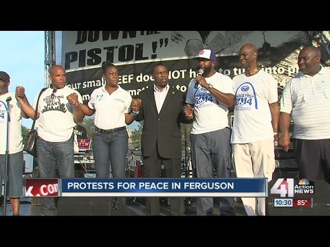 Michael Brown&#039;s family prepares for funeral