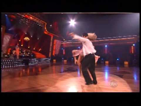 Jewel sings Somewhere Over the Rainbow on dancing with the stars