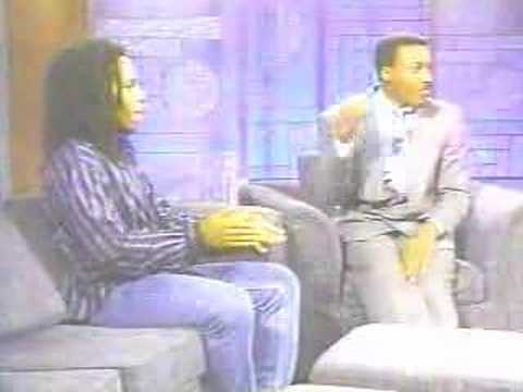 Ziggy Marley - Look Who&#039;s Dancing @ Arsenio Hall 1989