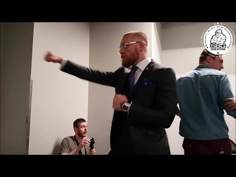 UFC 202 Mc Gregor v Diaz - Coach Roddy Vlog 11.0 - Fight Night