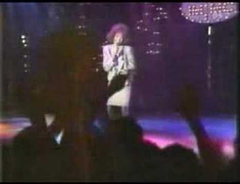 Whitney Houston - How Will I Know (Montreux)