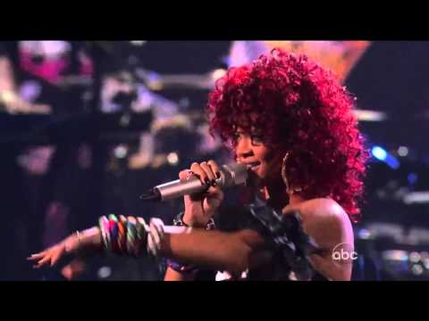 Rihanna - What&#039;s My Name Live American Music Awards - Vevo Live Performances